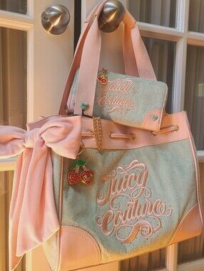Juicy Couture Bag & Wallet Set🍦